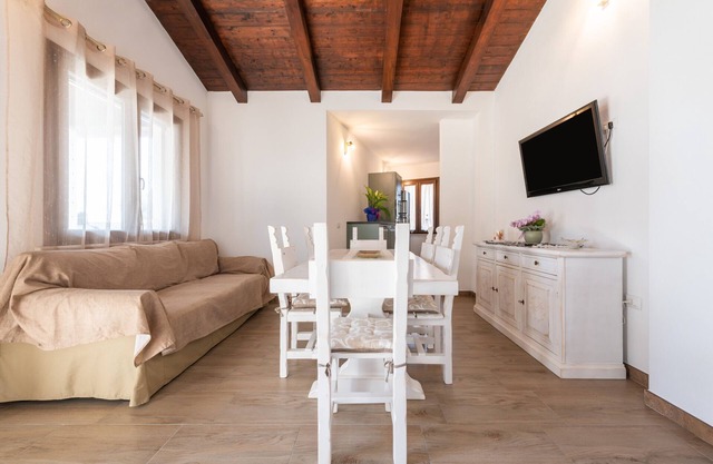 Casa de vacaciones "Casa Giovanna" con terraza privada, jardín y aire acondicionado
