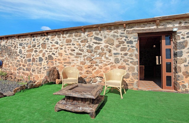 Casa de vacaciones "Casa los Javieles" con vistas a la montaña, jardín y Wi-Fi