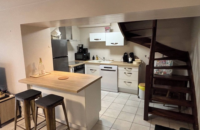 Vacation home 15 minutes' walk from the beach at Hauteville sur Mer (cale Sud).