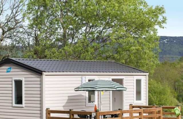 Casa de vacaciones Camping Caravaning (AAR352) en St-Alban-Auriolles - 4 personas, 2 dormitorios