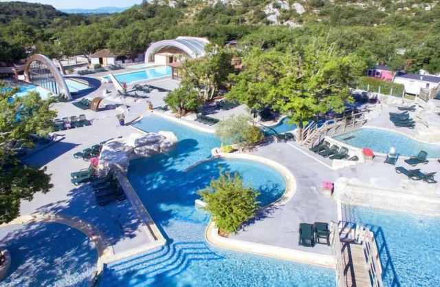Casa de vacaciones Camping Caravaning (AAR355) en St-Alban-Auriolles - 4 personas, 2 dormitorios