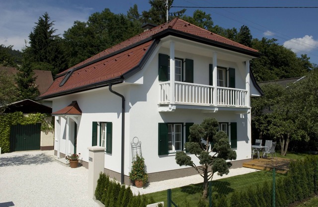 Casa de vacaciones con playa de baño en el lago Wörthersee, 2-7 personas, tiempo de descanso con una mascota
