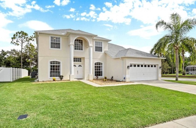 Vacation Home 6.7 Miles from Disney~Golf Community~Large Villa w/ private pool