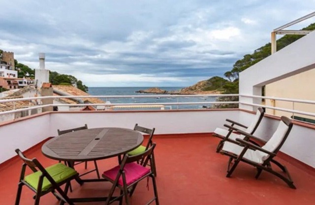 Casa de vacaciones "Casa La Malva" en la playa con vista al mar y a la montaña, Wi-Fi y terraza; aparcamiento disponible.