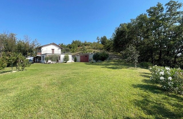 Vacation home for 2 to 8 people with lots of space in a top location in the Langhe