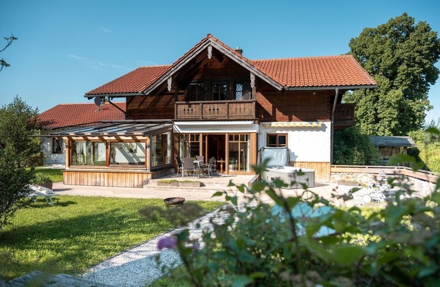 Vacation home for 6 guests with 200m² in Ainring (265198)