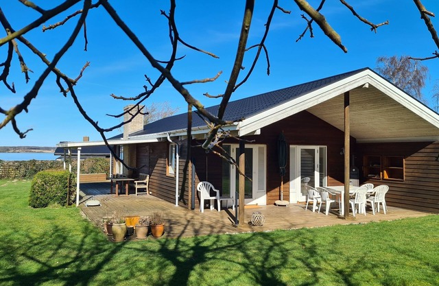 Vacation home for 5 guests with 97m² in Stubbekøbing (267334)