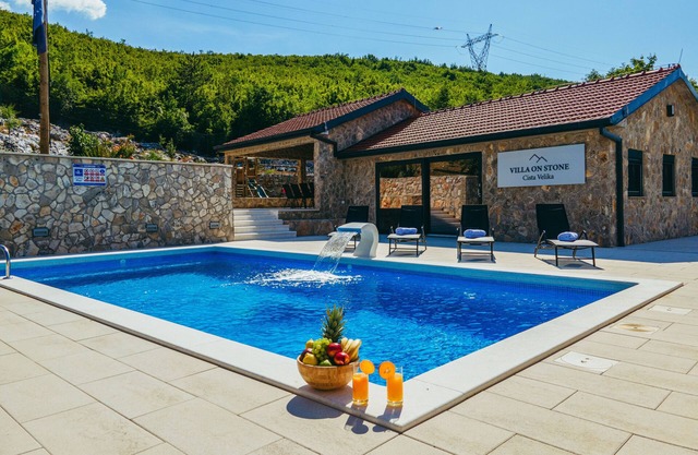 Vacation home for 10 guests with 150m² in Cista Velika (153147)