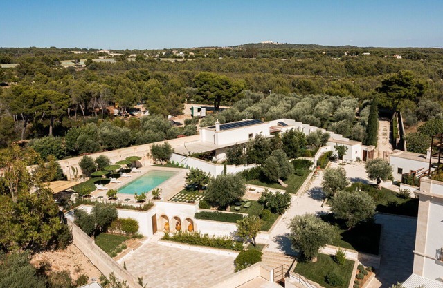 Casa de vacaciones en Massafra con 6 habitaciones, capacidad 12