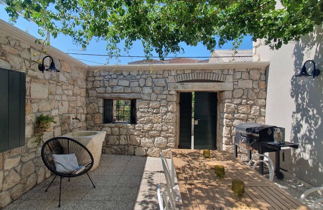 Vacation home in the Neretva delta, 10 minutes from the Adriatic Sea