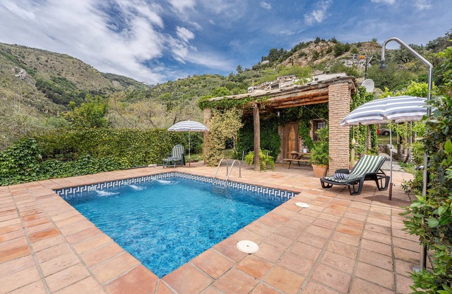 Casa de vacaciones "La Terrera" con vistas a la montaña, piscina privada y Wi-Fi