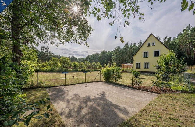 Vacation home Oscar - Spacious vacation home with garden and terrace