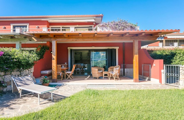Casa de vacaciones "Residenza Fiorella" Con vistas a la montaña