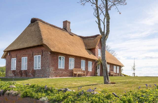 Vacation home Reethüs Rosenkranz in Aventoft for up to 6 people