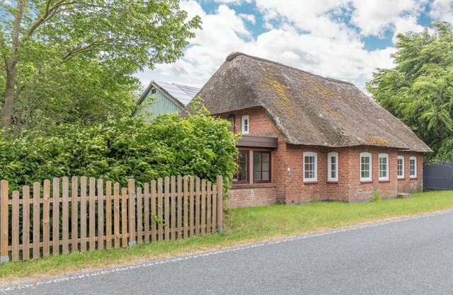 Vacation home "Reethus Nordwest" in Bosbüll for up to 4 people