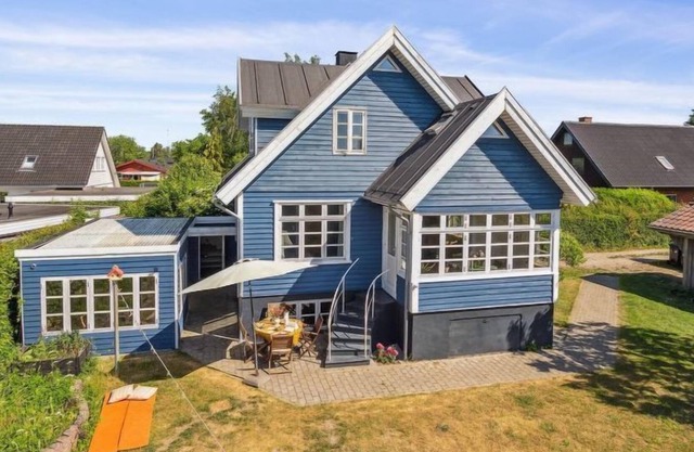 Vacation home "Reinbald" - 2.5km from the sea in Funen in Svendborg - 7 persons, 3 bedrooms
