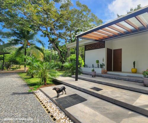 Vacation Home Retreat -Casa Aloha- 3BR 3BDR Sleeps 8