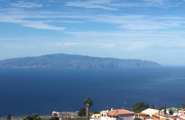Vacation Home "Victoria Taucho" with Sea View, 2 Private Terraces & Wi-Fi