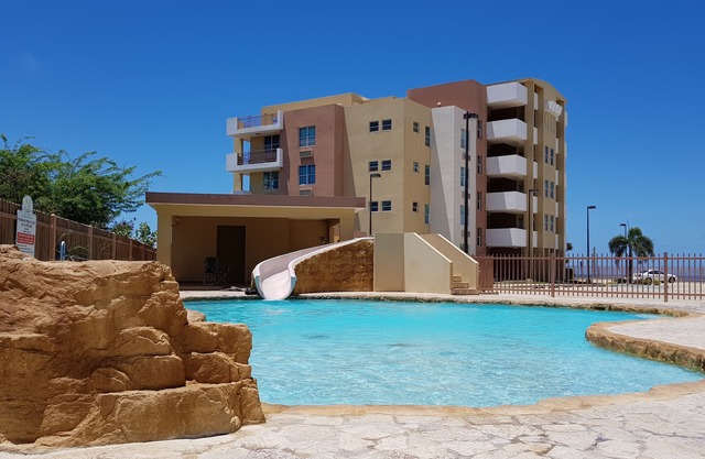 Vacation in Paradise Apartamento de 5 estrellas con vista al mar y piscina, listo para Wifi