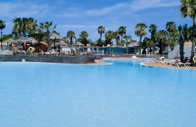 Vacaciones 'Oasis Dunas - Casa Ventura' con piscina compartida, terraza privada y Wi-Fi