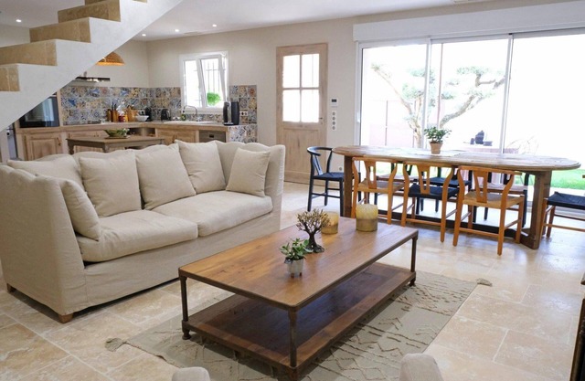 Vacation rental house with pool AUREILLE LS1-386