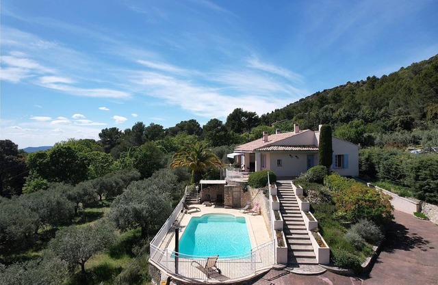 Encantadora casa de familia disfrutando de una vista mágica - Luberon PROVENCE