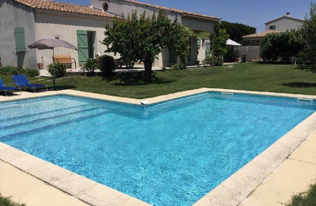 Bonito alquiler con piscina privada en el pueblo de Mouriès, Alpilles