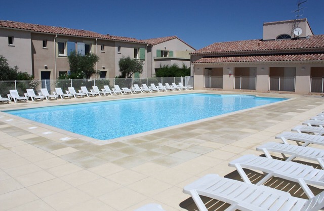 Vacation rental house with pool MOURIES LS1-294