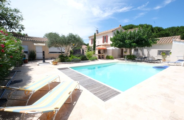 Vacation rental house with pool MOULES LS3-424