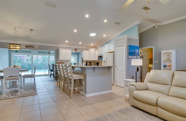 Vacation Rental w/ Lanai & Grill in Sebring!