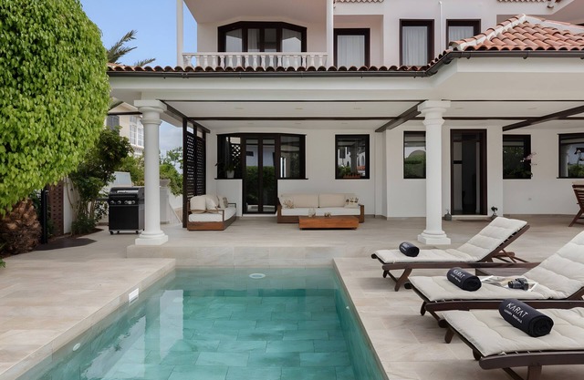 Villa Vacacional 'Karat Salvaje' con Vistas al Mar, Wi-Fi y Aire Acondicionado
