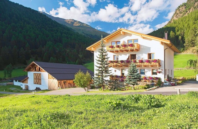 Vacaciones en una granja de montaña en Tirol del Sur, Vinschgau, en el intacto Matschertal