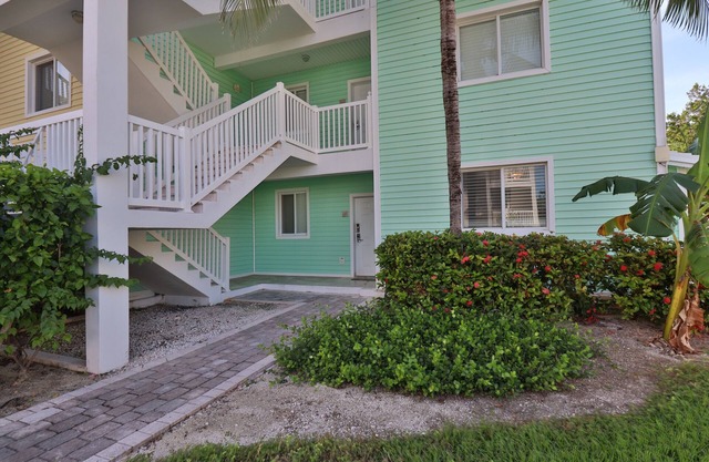 Vacay All Day...Ocean View Condo