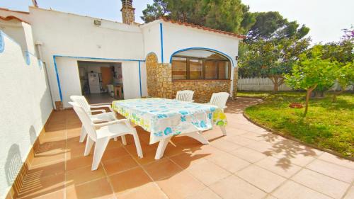 VACAY Villa Emily, aire libre al sol, en la Costa Brava, L'Escala!