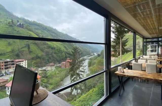 Vadidekal Suit Hotel