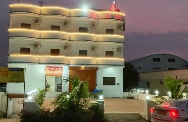 Vaishali Lodge