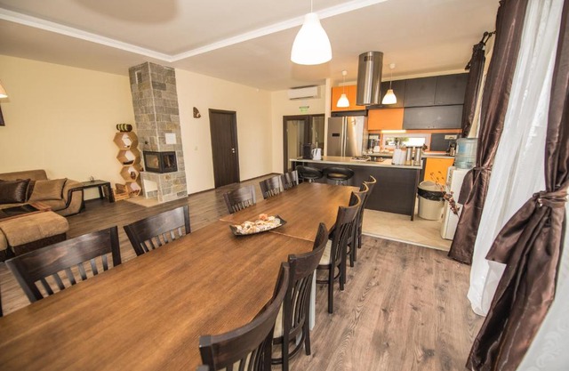 Vakarel Residence