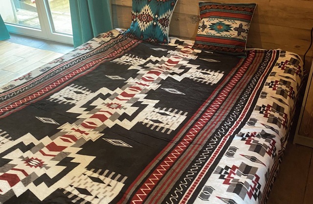 Valdorado Prison bed
