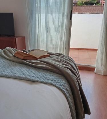 Valencia Casa Rosa
