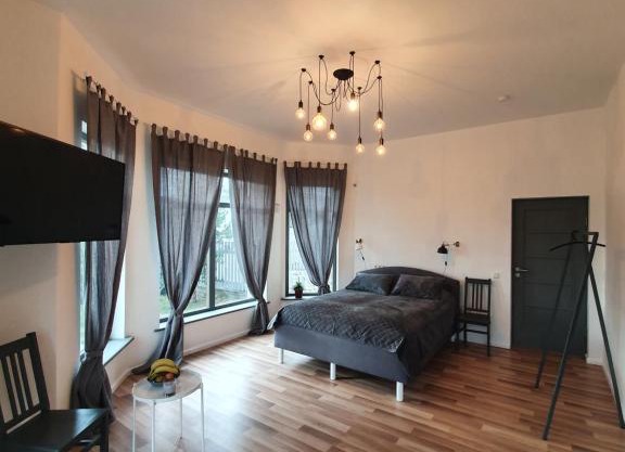 Valet Apartment