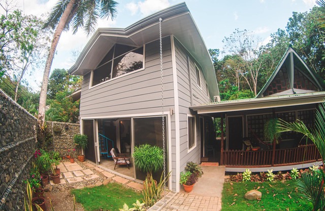 Condominio Valle Pura Vida # 101. Cerca de todo. Nuevo tipo moderno apto.