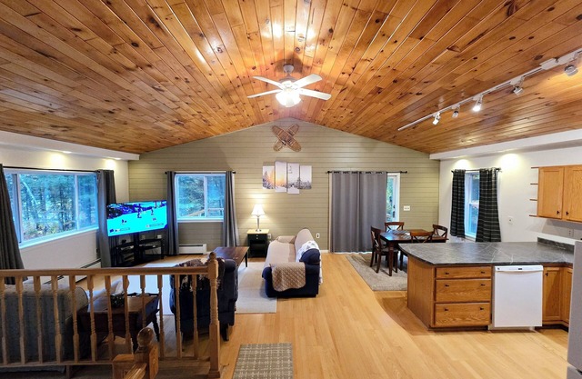 Valley Home with Game Room, Walking Distance to Narrow Gauge Trails & Restaurant