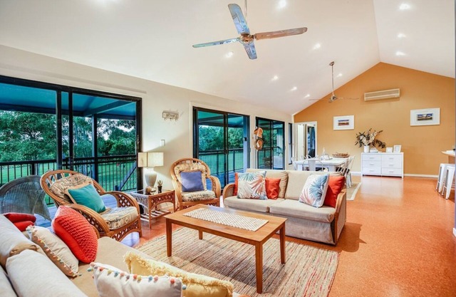 Valley Views Lodge - Country home in Port Douglas