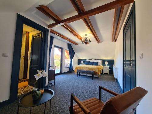 Vama Buzaului Hillside Barn - camere la munte