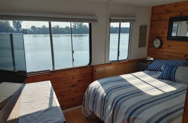 Vancouver 2 bedroom