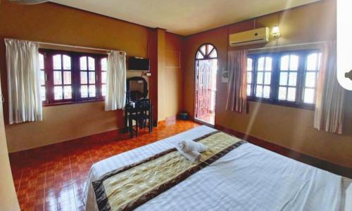 Vang vieng Queens Hotel