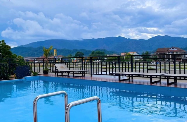 Vangvieng Sisavang Mountain View Hotel