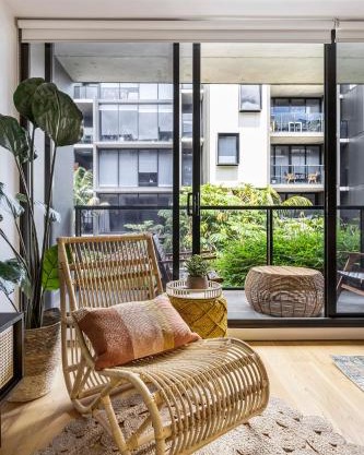VAQUAY Haven In Hawthorn