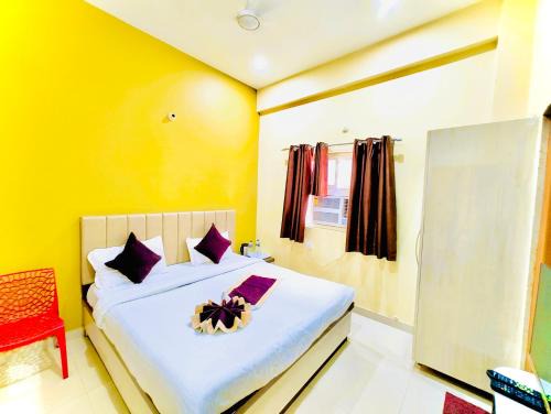 Varanasi Luxury Premium Hotel Medhya ! Grand Near Kashi Vishwanath Temple And Ganga Ghat With #Wi-Fi #Room Service - Fully Air Conditioned Rooms & Prime Location - Best Seller Hotel In Varanasi