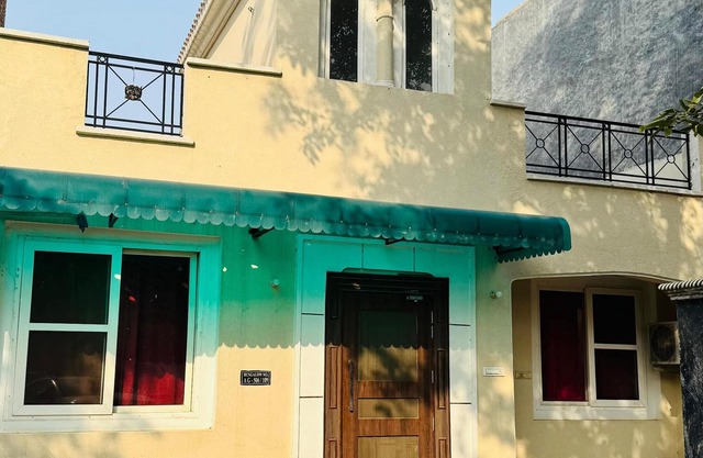 Vardaan Luxury Villa, Emaar Mohali Charming Owner Free 3-bedroom Luxurious Villa